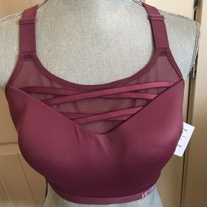 VS Incredible Lightweight Max Sports Bra NWT
